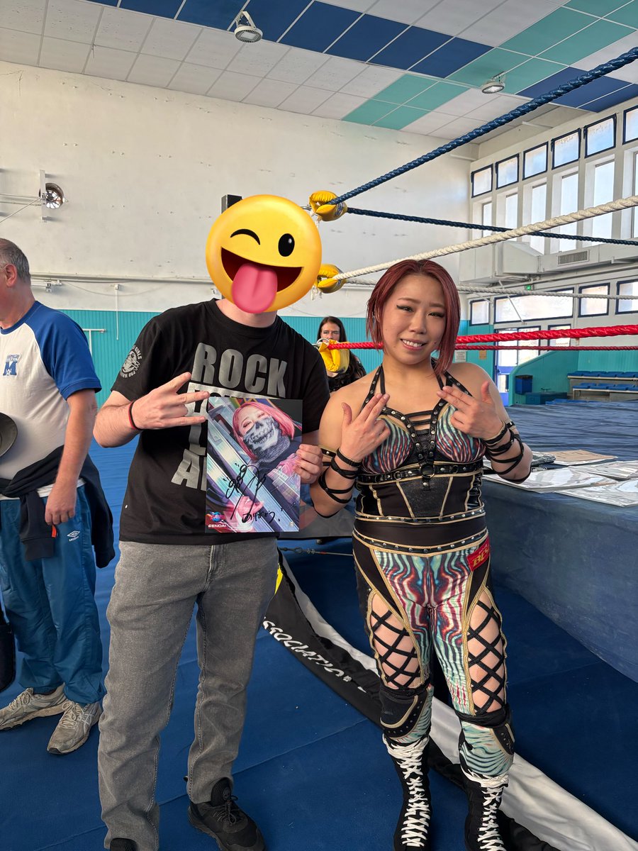 BoobaCatch79's tweet image. I can die happily now. 

@dashchisako #SENJO
