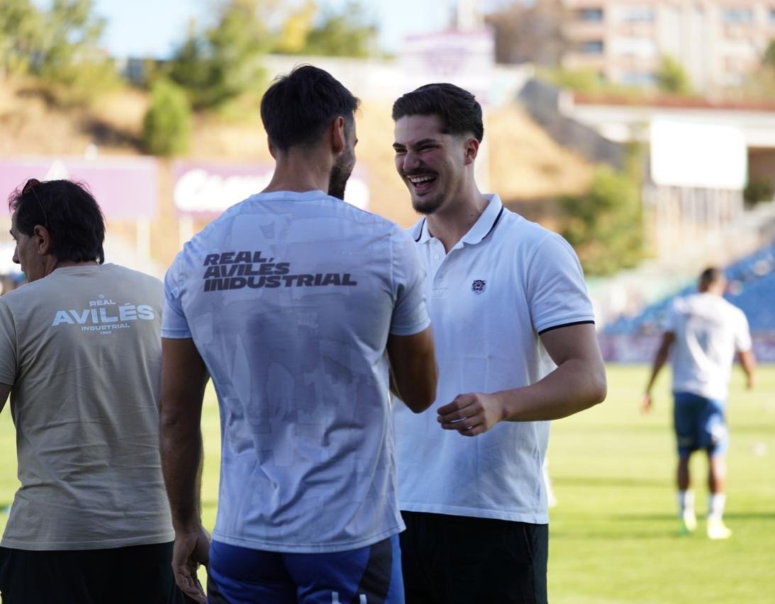 🫂 Visitas siempre agradables
🫡 <a href="/Nicochenu1/">Nicolas</a>

#RealAvilésIndustrial 🔵⚪🔴