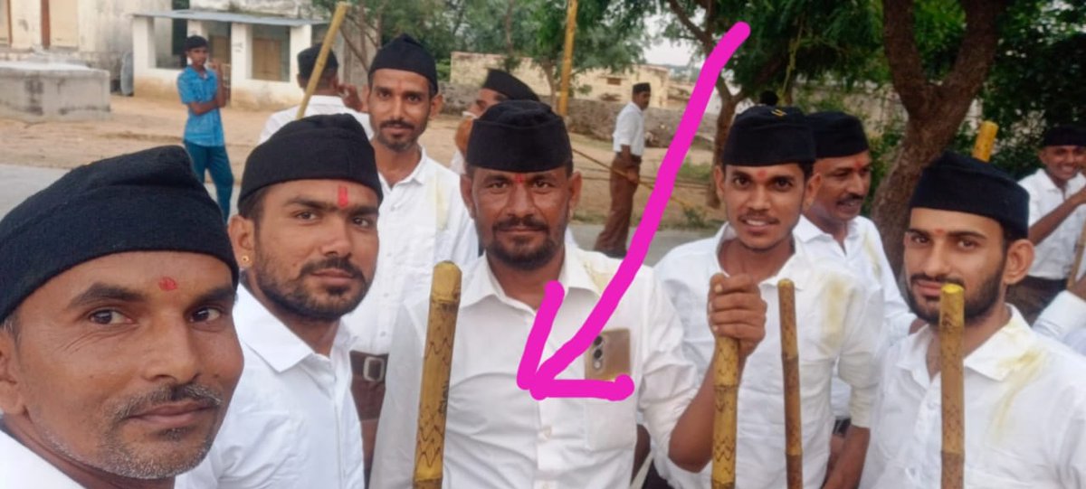 क्या राजस्थान में भीम आर्मी द्वारा ऐसे लोगों को जिला अध्यक्ष बनाया जा रहा है जो RSS के लोगों को बढ़ावा दे रहे है?

<a href="/Jitendra_Hatwal/">Jitendra Hatwal</a> जी,आप ने भरत भाटिया को जिला अध्यक्ष किस आधार पर बनाया ?

<a href="/anil_aazad/">Anil Kumar Dhenwal</a> जी इस मामले को संज्ञान में लेकर अनुशासनात्मक कार्यवाही करे <a href="/AmarHarsolia/">Amar Harsolia</a>