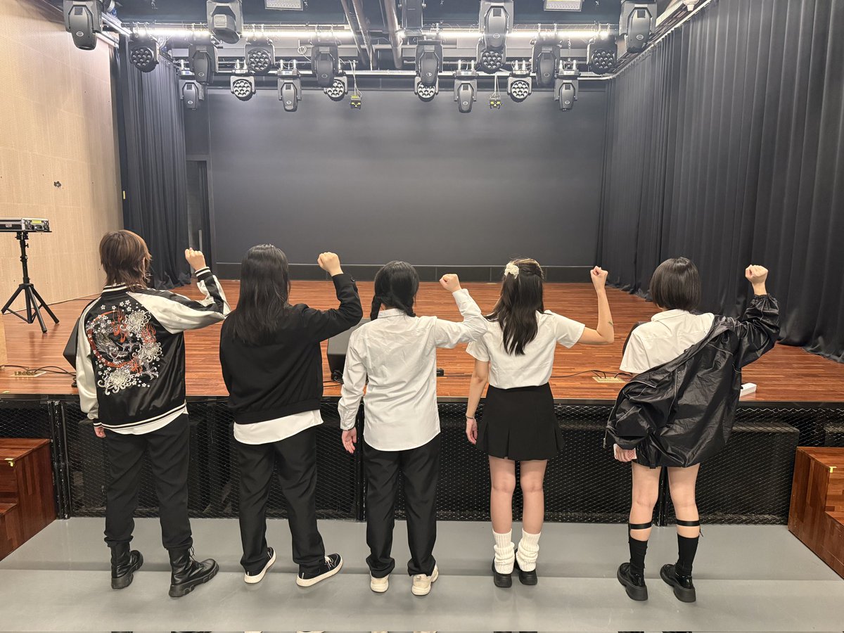 2025.9.28
합정 스페이스 브릭

Me+KATA 가 서브컬쳐 연합공연
< 노래해봤다. >를 정복했다! 🛸
와주신 모든 분들께 감사드립니다.

미카타가 우주최강 밴드가 될 수 있게
해시태그로 후기를 남겨주세요🩵

➕️#미카타_정복후기➕️