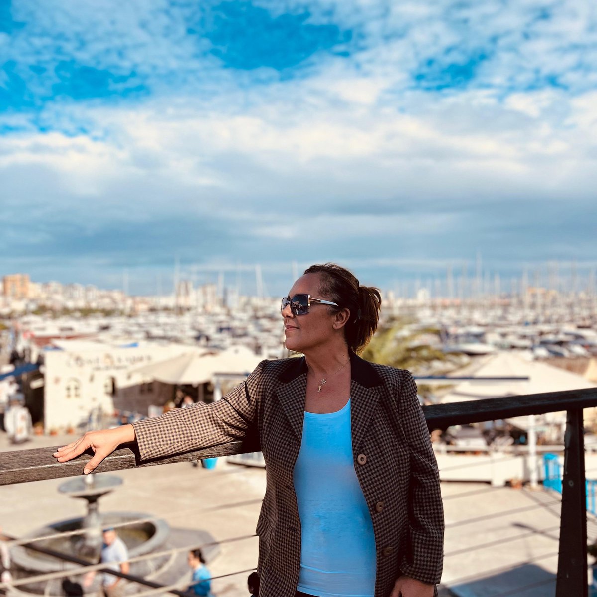 CakarogluDemet's tweet photo. #YeniProfilResmi https://t.co/mMgDW4hEzT