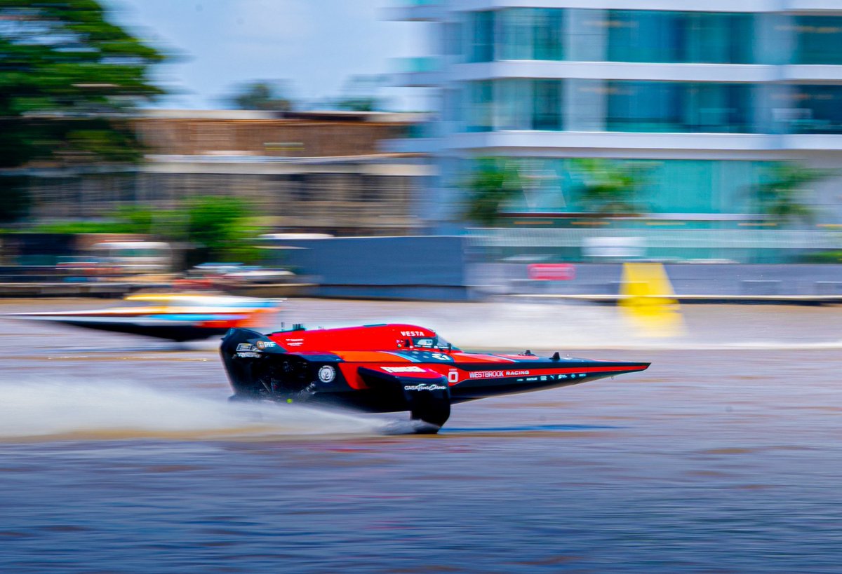 abdullahayofel's tweet photo. Africa’s first all-electric boat Grand Prix reaches its finale today in Lagos....This is Lagos, Nigeria 🇳🇬 #FirstBankE1Finale https://t.co/237Xmr0L0E