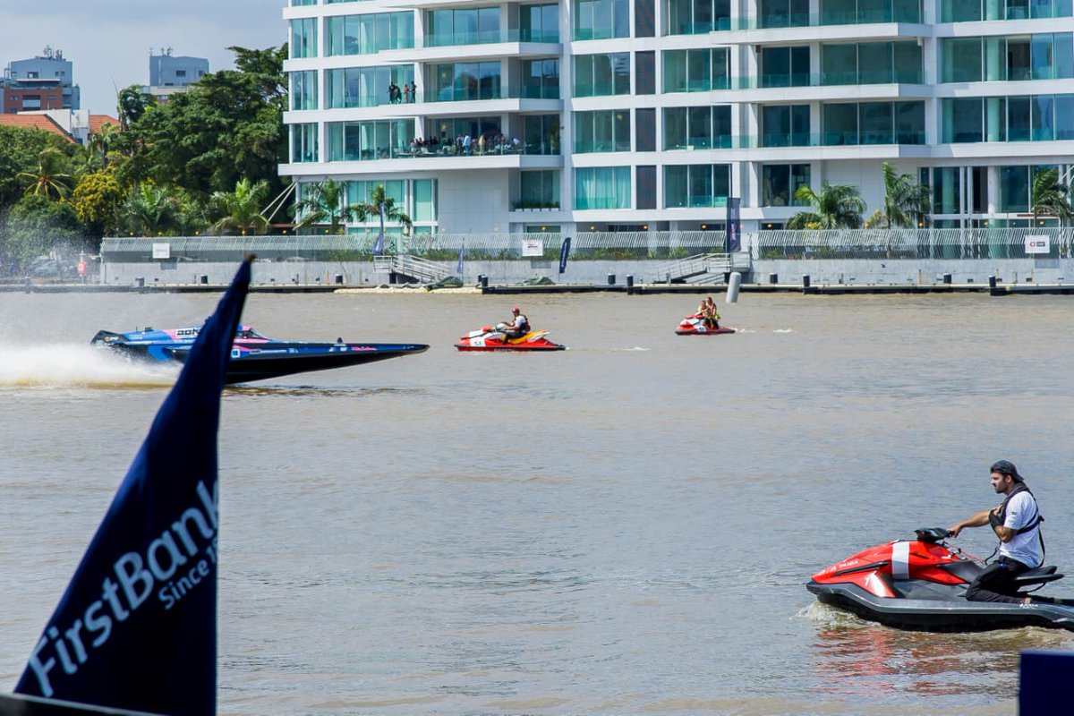 abdullahayofel's tweet photo. Africa’s first all-electric boat Grand Prix reaches its finale today in Lagos....This is Lagos, Nigeria 🇳🇬 #FirstBankE1Finale https://t.co/237Xmr0L0E
