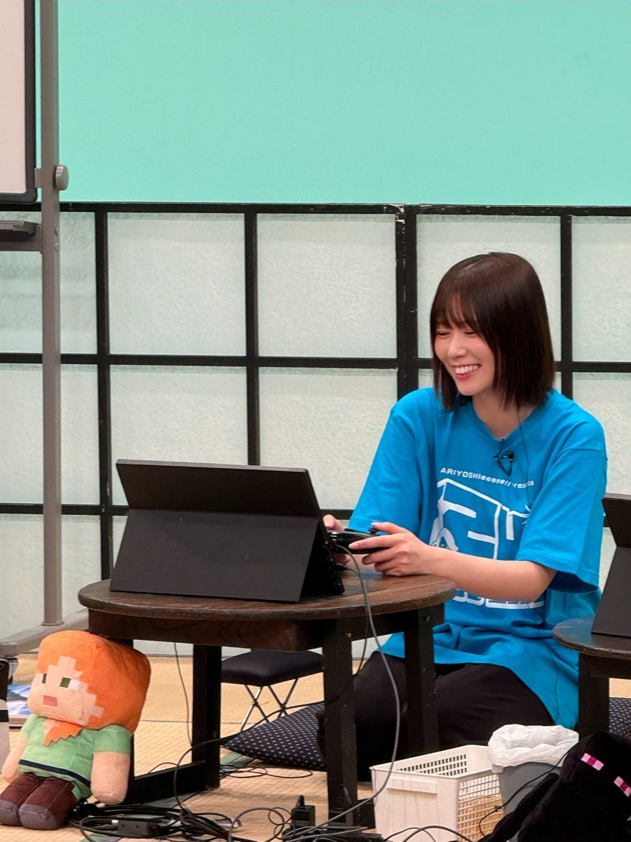 nibuchan_staff's tweet image. #有吉ぃぃeeeee #24時間マイクラ

#にぶちゃんねる とのコラボ配信も
スタジオでもありがとうございました😆

配信はまだまだ続きます🗣️
ぜひご覧ください🎶

⛑️有吉ぃぃ配信中！
youtube.com/live/Ucudvq5TV…

🍊にぶちゃんねるアーカイブ！
youtube.com/live/m0uGwnbFT…

#丹生明里
#丹生ちゃん