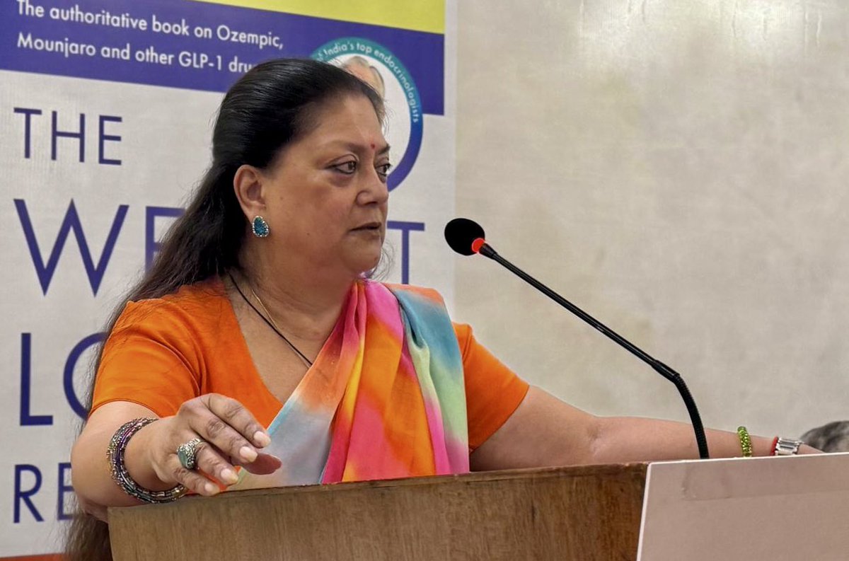 VasundharaBJP's tweet image. The Weight Loss Revolution is more than a book on weight loss. It is about reclaiming control over our health and our lives.
Grateful to Dr. Ambrish Mithal and Shivam Vij for this valuable contribution to public health and awareness.
#HealthForAll
#WeightlossRevolution…