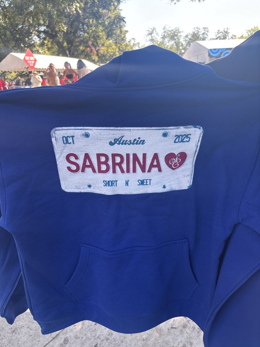 makemejunosc's tweet image. had the time of my life @TeamSabrina