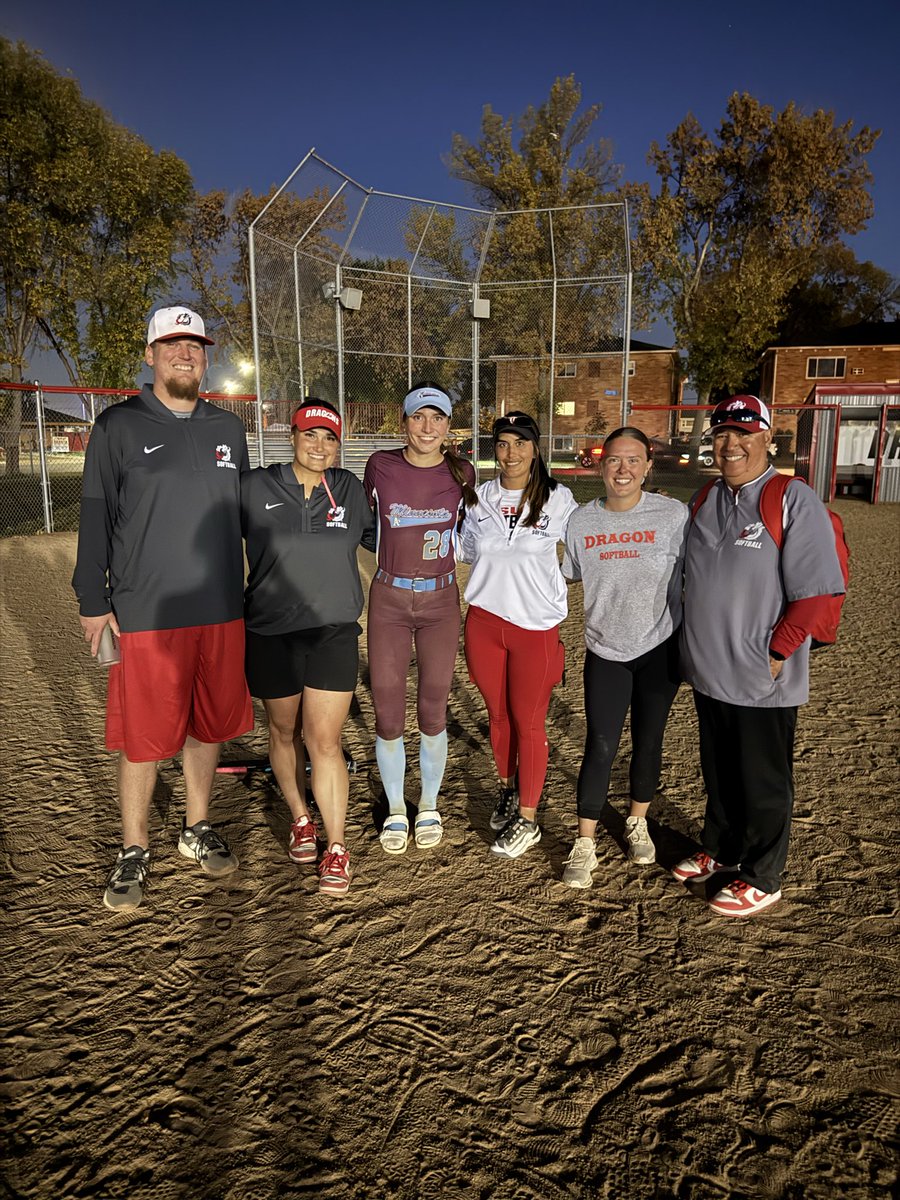 RubyDanielson23's tweet image. I want to give a big thank you to MSUM for the amazing visit. I loved camp and seeing what it was like to be a Dragon for the weekend. It was fun to meet the coaches and spend time with the players. Thank you for the awesome experience. 

@MSUM_Softball 

@mnvortexandas