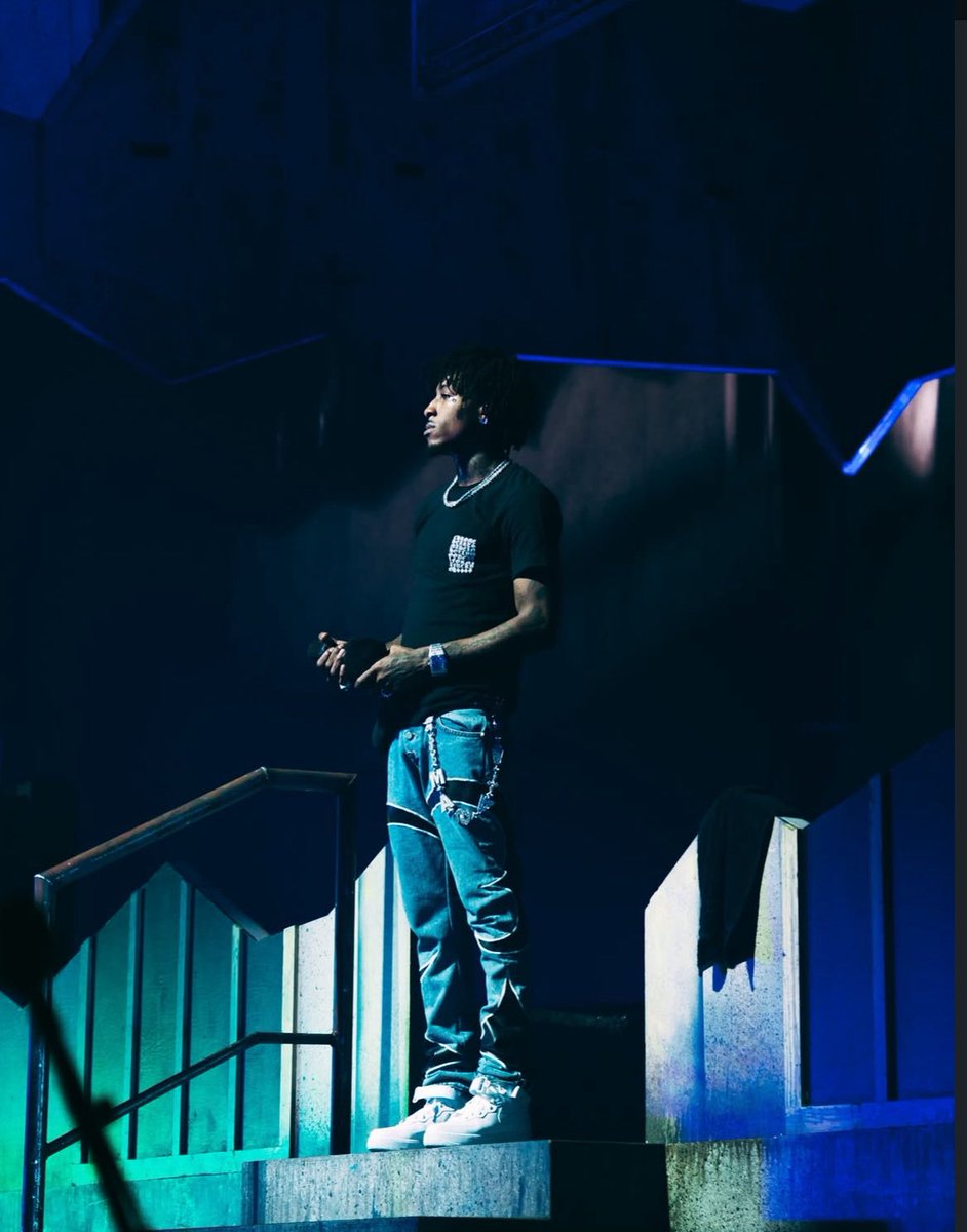Photos from NBA Youngboys sold out show in Baltimore last night 💚