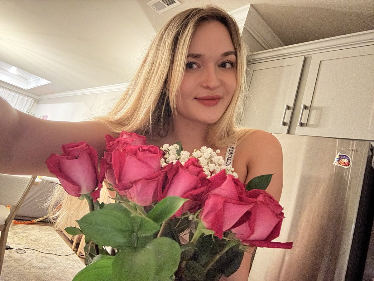 paykristinaxx's tweet image. All I want to hear is “Yes Princess” 

The word “no” doesn’t exist in my world. Neither it does in your vocabulary.