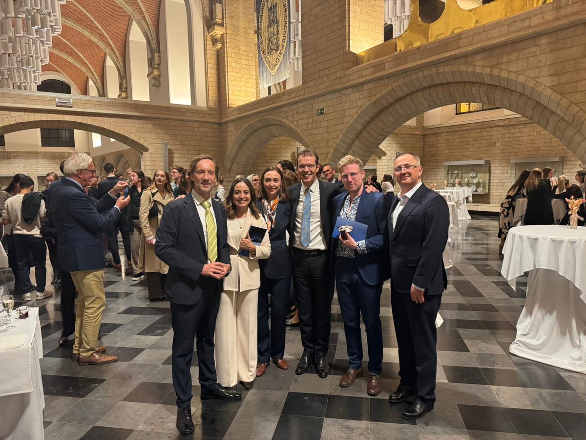Congrats for #StefanTimmerman for his successful PhD open defence. #Ultrasound #Gynecology Happy to contribute as examiner. <a href="/UZLeuven/">UZ Leuven</a> #WouterFroyman #DusanDjokovic #VincentVandecaveye <a href="/aga_kotlarz/">aga</a>