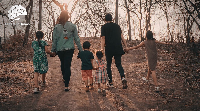 diffbrains's tweet image. What is it like to live in a #neurodiverse family? 

differentbrains.org/what-its-like-…