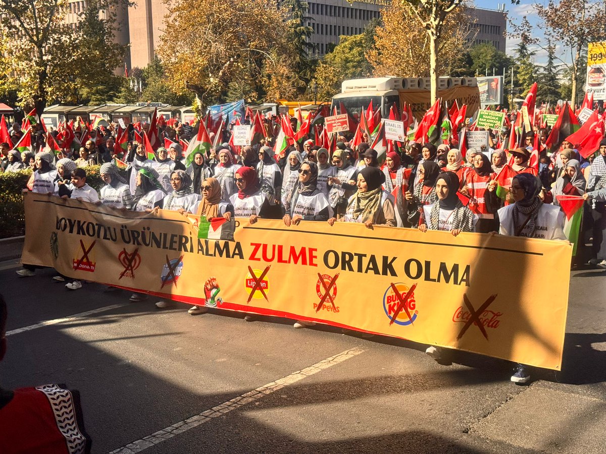 Soykırımcı SİYONİST İsrail terör örgütü ne yaparsa yapsın Allah nurunu tamamlayacaktır. #FreePalestine #Gaza