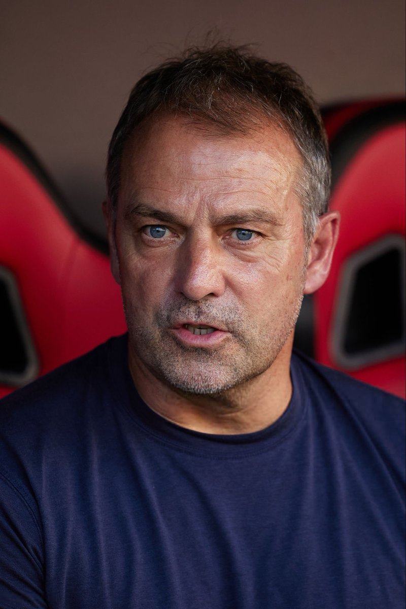 اسلوب عاري ، مدرب ما يتعلم من اخطاءه اخطاء اي حمار في الدنيا يعرف ان مشاكل برشلونة واضحة جدا ، انا وانت وهو نعرف مشاكل هذا النادي بزيادة هذا الداهية ، اسوا مباراة لبرشلونة اخر 5 سنين بدون شك ، مدرب سبك باختصار وبتشوفون ناس تحمل الخسارة ل ليفاندوفسكي و روني 😂😂
#Flickout