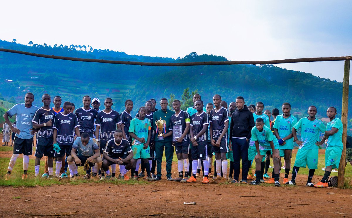 JanjawazzaExp's tweet photo. Full Time.
Team Kiwa SMACO 1 (5) - 1 (4) Team Janjawazza SMACO
Kiwa Tournament Season 6 Champions, SMACO Team Kiwa (S6, 4, and 1 combined)
#KiwaTournamentSeason6
#KabaleEnergyCenter
#Macrohardware
#CentenaryBank https://t.co/Ifn84GyLdD