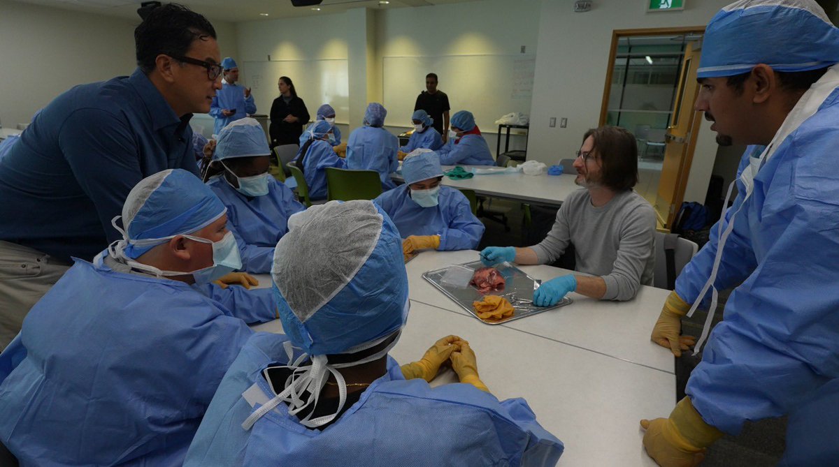 BobbyYanagawa's tweet image. A pleasure to attend and to support the Future Heart Surgeons program at @DalhousieU run by @abigail_greek 🤩🤩🤩 outstanding work Abi!!! @cscs_sccc @UnityHealthTO @StMichaelsFdn @AATSHQ @STS_CTsurgery