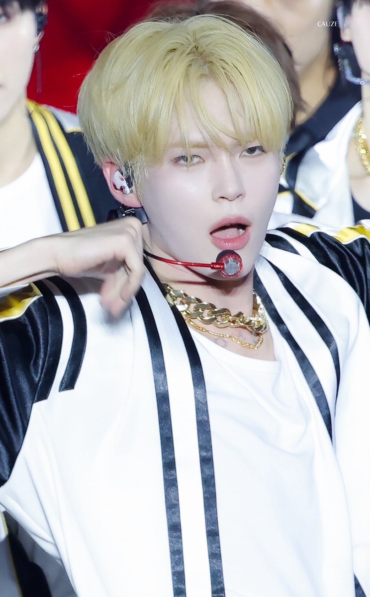 251003 HQ

EXTRA 좋아😭
#ZEROBASEONE #ZB1 #제로베이스원 #성한빈 #SUNGHANBIN #ソンハンビン