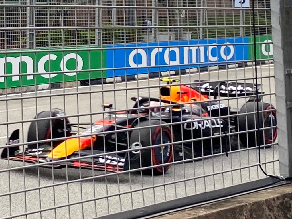 F1SingaporeGP's tweet photo. 2026年の #シンガポールGP は10月9日～10月11日にスプリントで開催。

シンガポールGPの現地観戦情報は #シンガポールGP現地観戦情報

シンガポールGPはパドック4回、ベイグランドスタンド・ピットグランドスタンド各3回、プレミアウォークアバウト6回、第1回から全セッション観戦継続中。 https://t.co/RMVnQoBspu