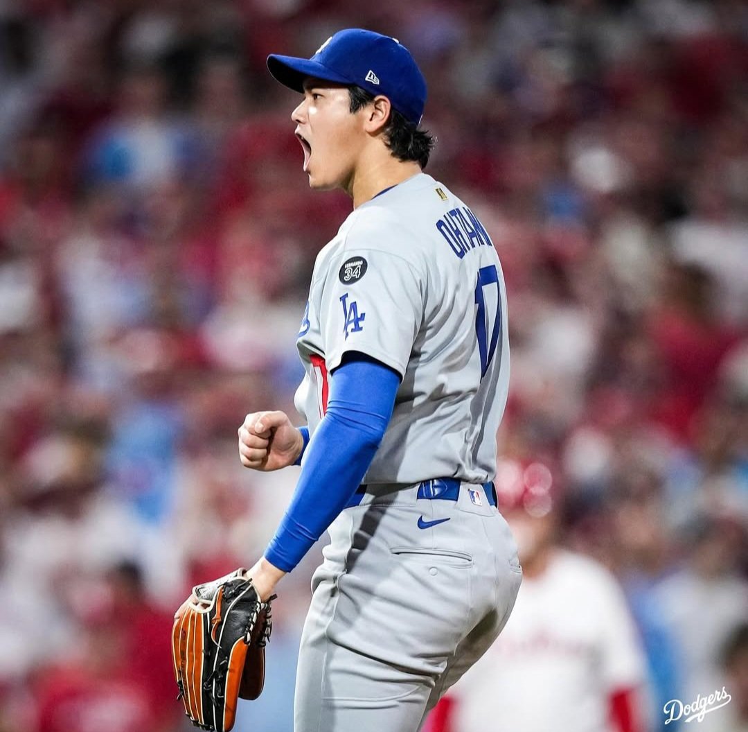 MBRDeportivo's tweet image. Shohei Ohtani🇯🇵 en las últimas entradas lucio dominante👇:
1-3IP: 3ER,2H,1BB,4K
9.00ERA|1.47FIP|1.00WHIP,33.3% K%
Bateo PHI:.650OPS|.263wOBA

4-6IP: 0ER,1H,5K
0.00ERA|0.80FIP|0.33WHIP,45.5% K%
Bateo PHI:.282OPS|.146wOBA
#LetsGoDodgers #Postseason 
@ElTioElie @BaseballFor2day