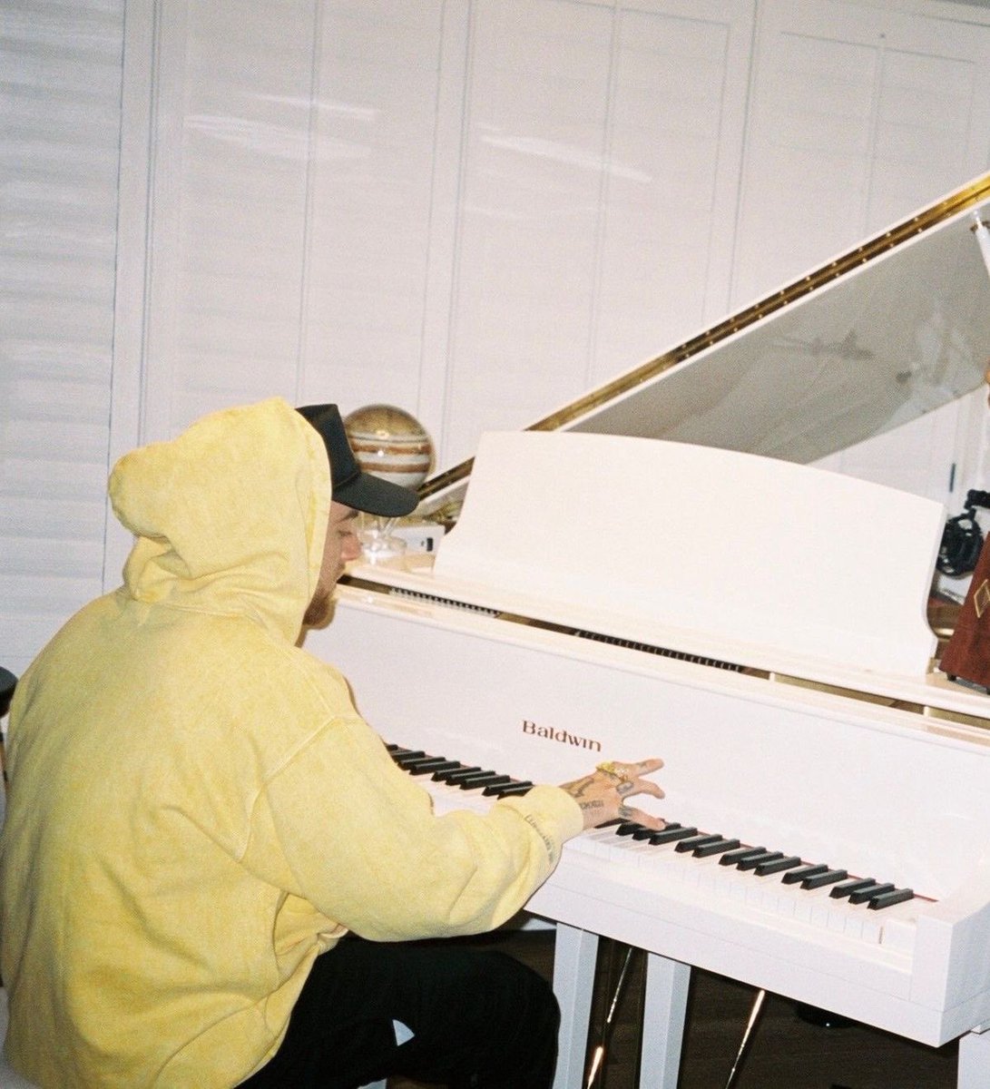 malcompicsdaily's tweet image. 