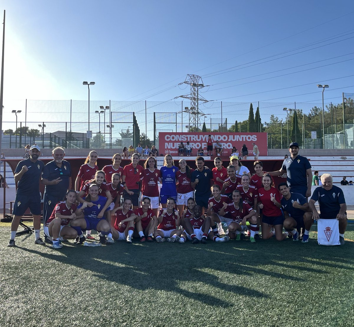 J3 | 🥳 ¡𝗟𝗔 𝗙𝗢𝗧𝗢 +𝟯 𝗗𝗘𝗟 𝗗𝗘𝗥𝗕𝗜! 
😮‍💨 Juego, set y partido 
#RealMurciaFCCartagena