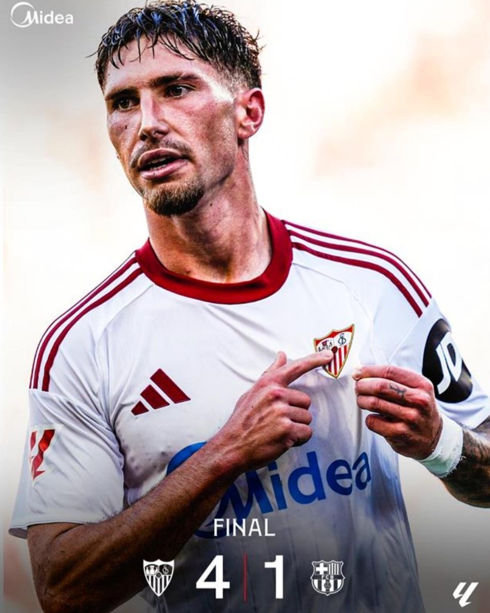 Tuve una premonición y se cumplió hoy ganaba el Sevilla y hay gente q me dijo q estaba loco.
Partidazo de este hombre y de muchos más 
<a href="/SevillaFC/">Sevilla Fútbol Club</a> que cojones tenemos