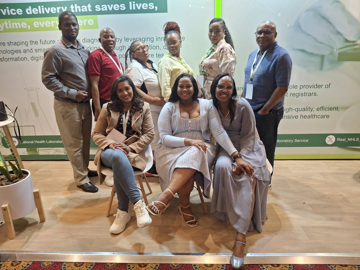 Real_NHLS_SA's tweet photo. Team KZN with Area Manager Mr Sibulele Bandezi @PathReDCongress https://t.co/hmEKLz7EvY