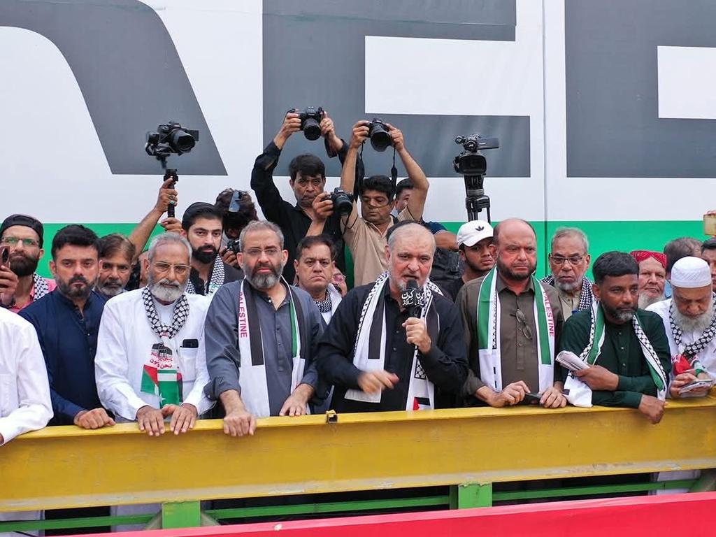 Daleel.Pk tweet media