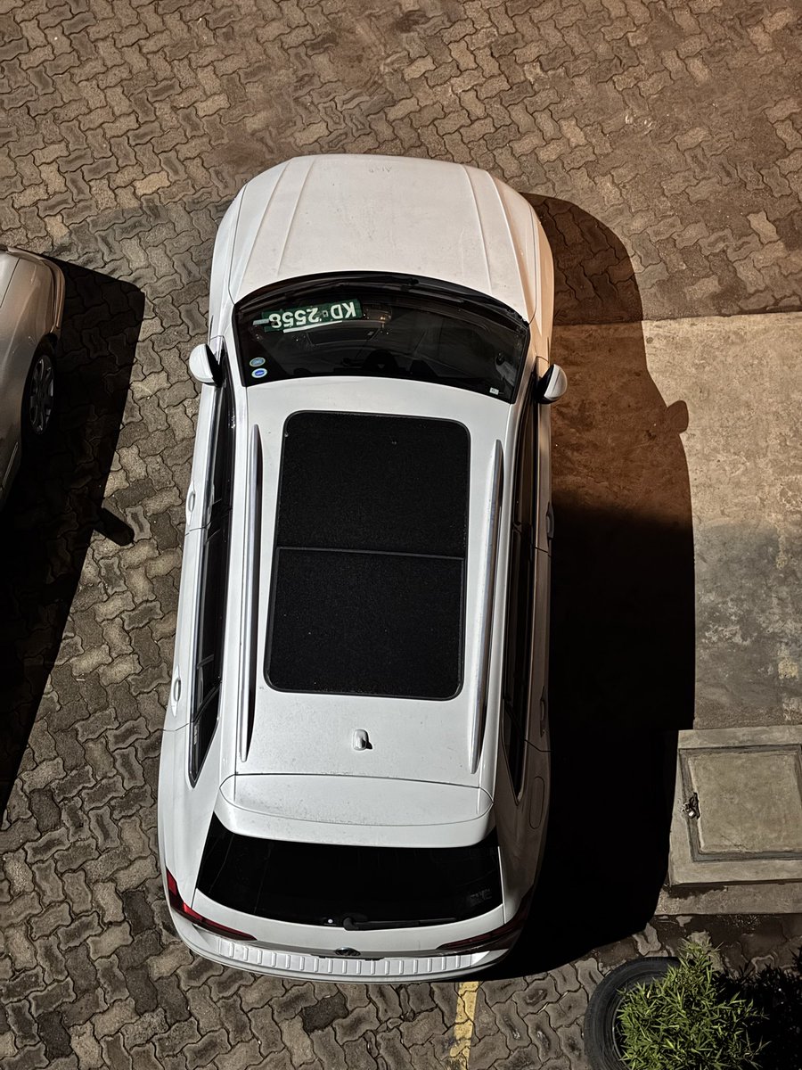 maktejah_'s tweet photo. I’m watching over it from the balcony 🤣 https://t.co/n85auCufTa
