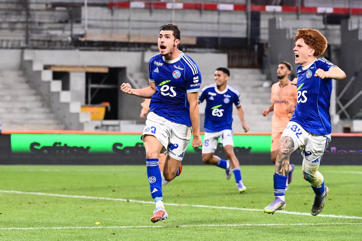 ActuFoot_'s tweet photo. 🥵 𝗔𝗡𝗦𝗨 𝗙𝗔𝗧𝗜 🇪🇸 𝗘𝗦𝗧 𝗖𝗢-𝗠𝗘𝗜𝗟𝗟𝗘𝗨𝗥 𝗕𝗨𝗧𝗘𝗨𝗥 𝗗𝗘 𝗟𝗜𝗚𝗨𝗘 𝟭 𝗔𝗩𝗘𝗖 𝗝𝗢𝗔𝗤𝗨𝗜𝗡 𝗣𝗔𝗡𝗜𝗖𝗛𝗘𝗟𝗟𝗜 🇦🇷. 🥇

⚽️⚽️⚽️⚽️⚽️ 5 buts https://t.co/q9uKOWYrcP