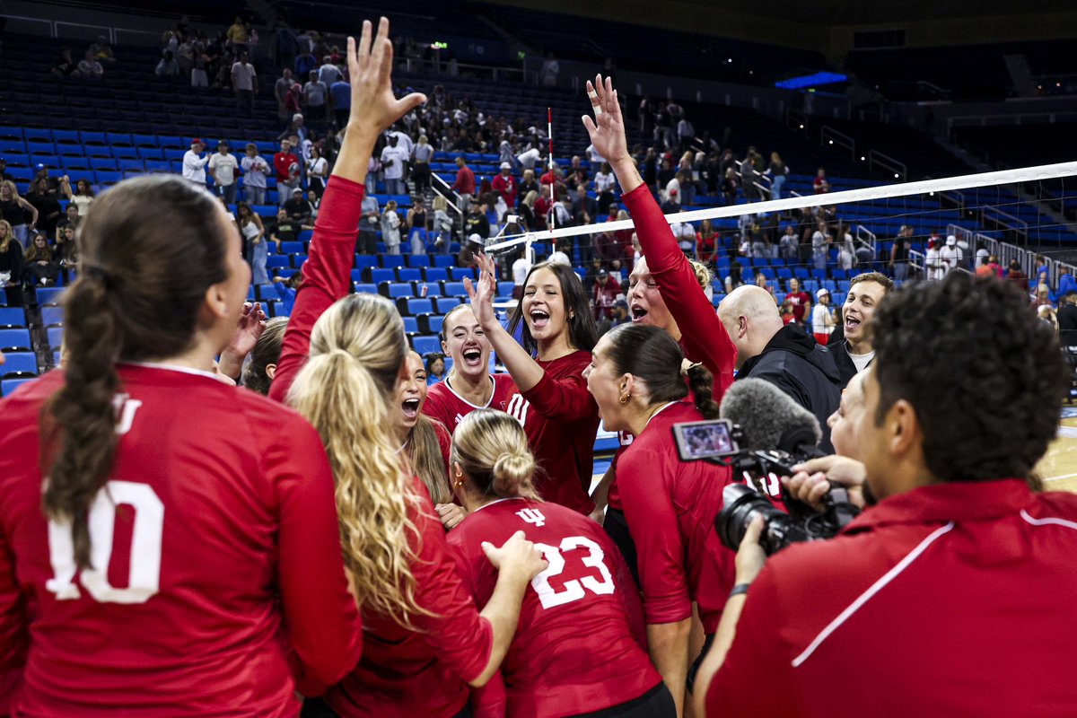 Indiana Volleyball 📈

• 13-1 overall on the season
• 4-0 in the B1G (first time since 1985)
• One of the best offenses in the B1G
• Back-to-back ranked wins
• Fantastic group of kids
• Chalk full of talented underclassmen