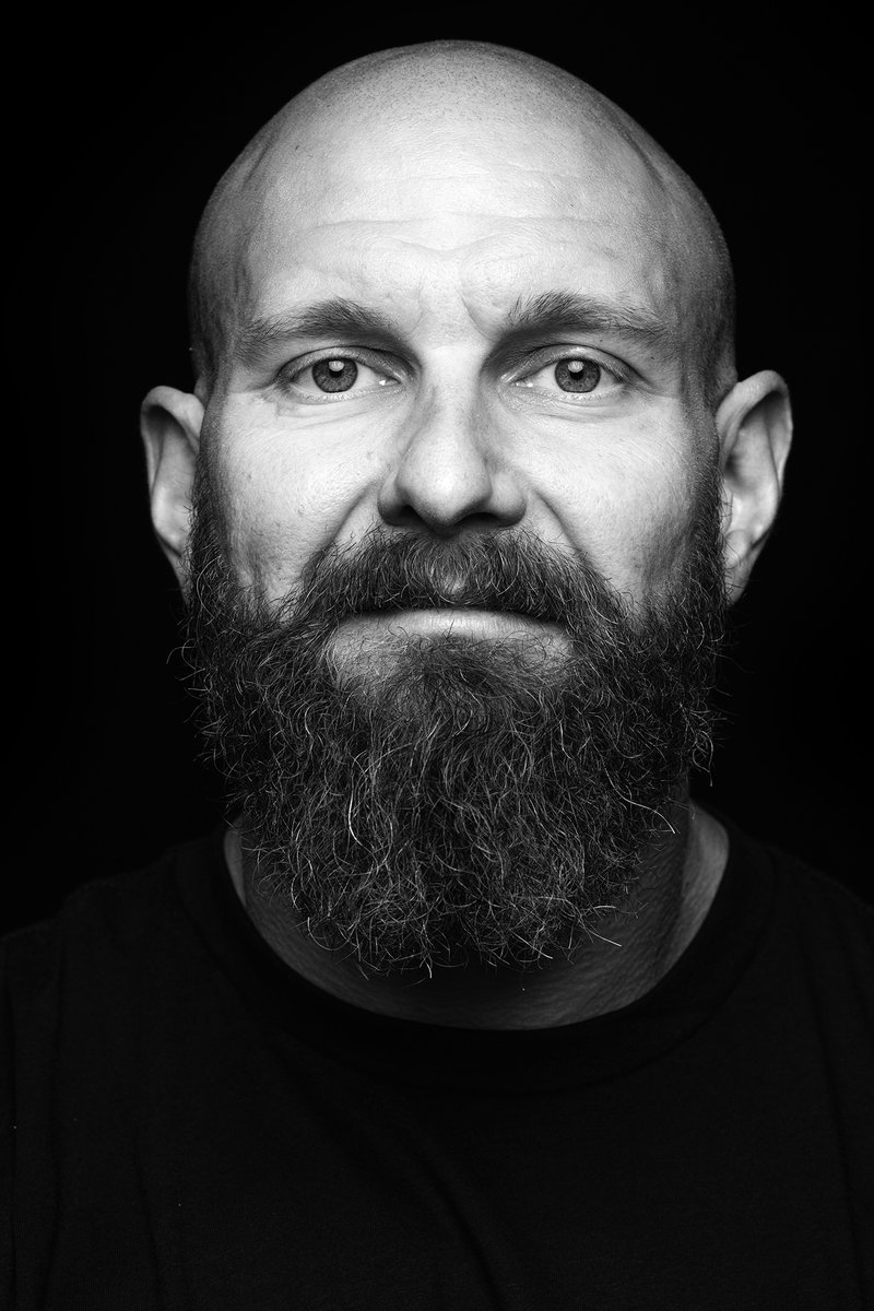 scicomm's tweet image. Tomorrow’s Huberman Lab episode is with DJ Shipley, a retired U.S. Navy SEAL and co-founder of @GBRSGroup. @hubermanlab and DJ discuss tools for building mental strength, the importance of routine, the interplay between physical training and mental health, the use of Ibogaine +…