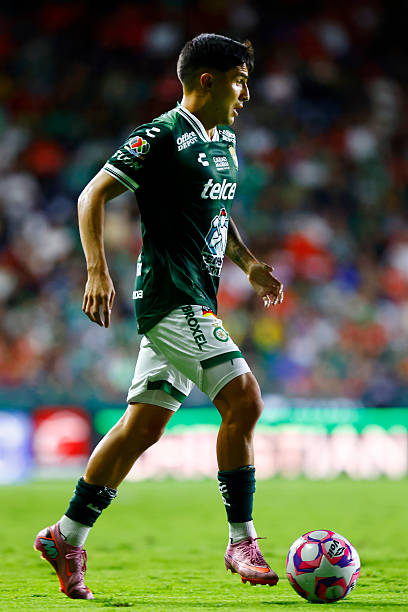 » REGRESANDO » 

Con la vuelta de Nacho Ambriz, uno de los apuntados a despegar era Iván Moreno. Ingresó al 69' 🔄 y, enseguida, metió la asistencia 🎯 para Alfonso Alvarado que acercó 2–3 a la Fiera. 

#PielEsmeralda #DaleLeón #LigaMX