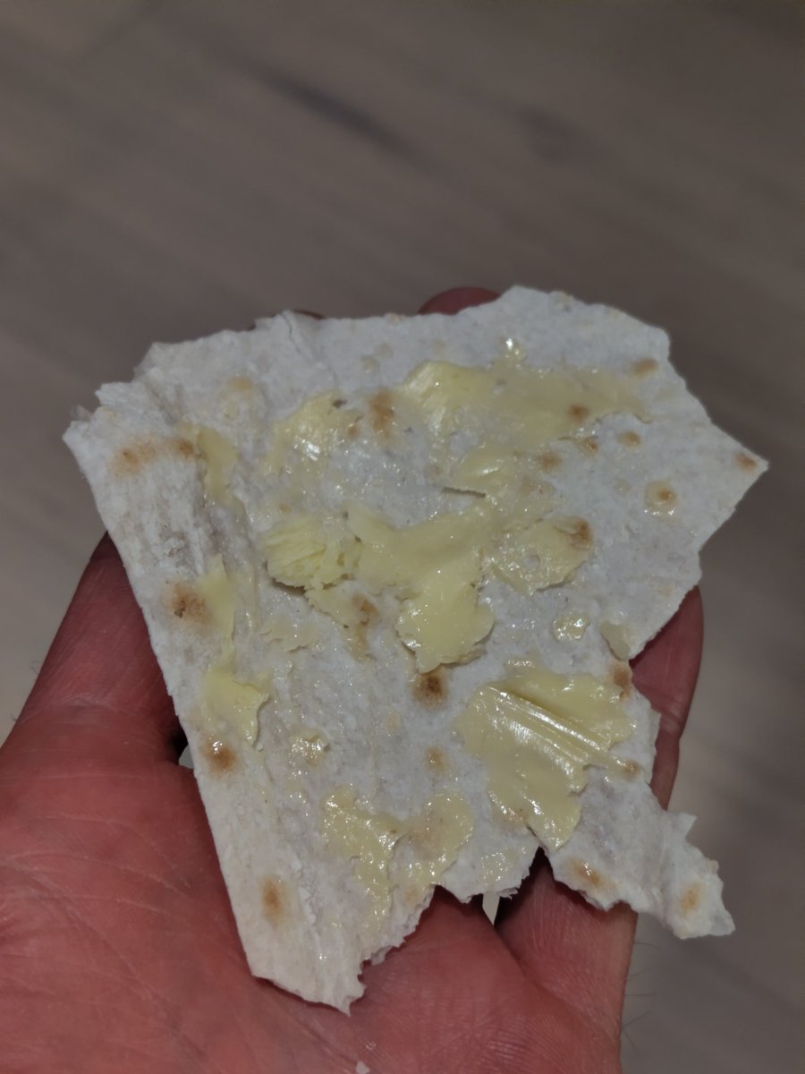 aweibell's tweet photo. Tenk at noko så enkelt kan vera så utruleg godt! @rrosmeieriet #lega #flatbrød https://t.co/beitNBqJet
