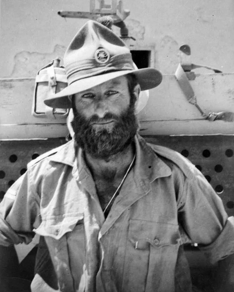 Sergeant Dick Lewis, from New Zealand, after 2 months service in the desert with the LRDG (Long Range Desert Group) July 1942. 
☠️✊☠️