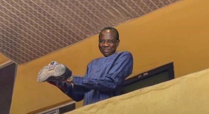 But whose dating continuing students.? Everyone is after freshers ehh...