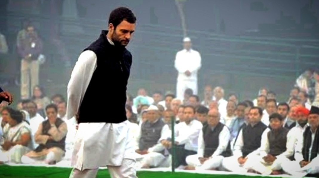 ममता राजगढ़ (@rajgarh_mamta1) on Twitter photo ब्रेकिंग 🚨🚨
 राहुल गांधी ने उस व्यक्ति के परिवार से बात की है जिसने अपनी जान बचाने के लिए उन्हें याद किया था। 
राहुल गांधी ने उन्हें हर संभव मदद का आश्वासन दिया है 🙏 
उम्मीद है कि भारत लौटते ही वह उनके घर आएंगे। <a href="/RahulGandhi/">Rahul Gandhi</a> : लाखों लोगों की उम्मीद ब्रेकिंग 🚨🚨
 राहुल गांधी ने उस व्यक्ति के परिवार से बात की है जिसने अपनी जान बचाने के लिए उन्हें याद किया था। 
राहुल गांधी ने उन्हें हर संभव मदद का आश्वासन दिया है 🙏 
उम्मीद है कि भारत लौटते ही वह उनके घर आएंगे। <a href="/RahulGandhi/">Rahul Gandhi</a> : लाखों लोगों की उम्मीद