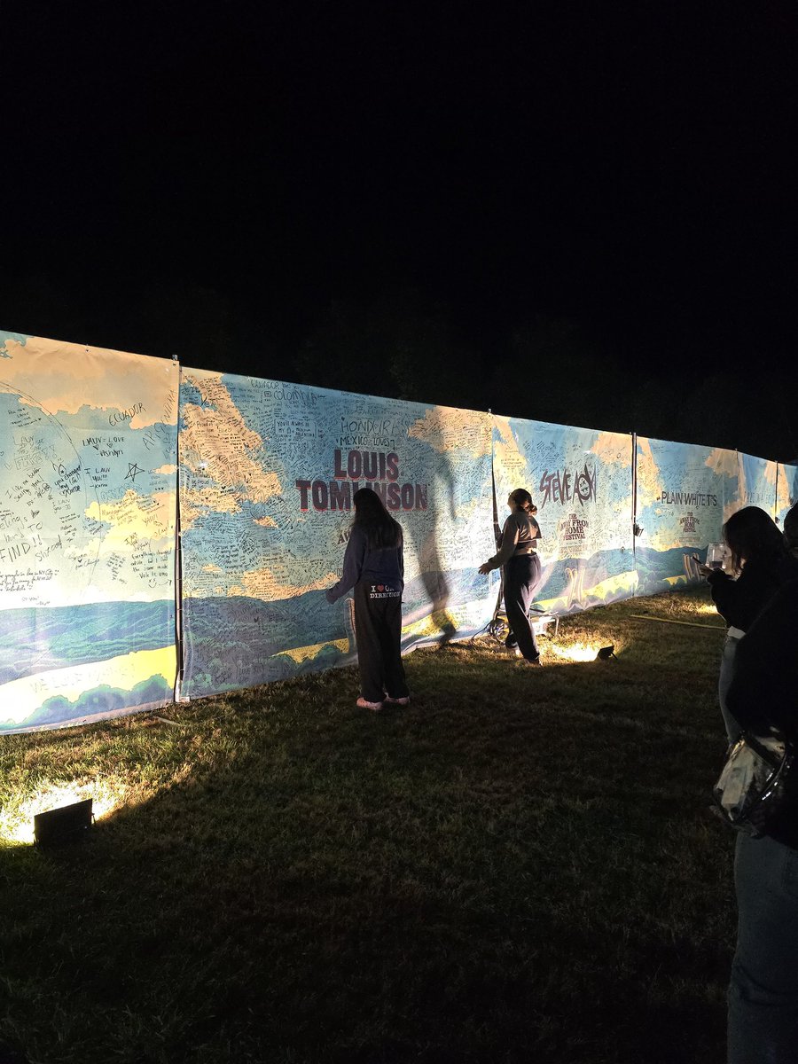 MalikFiFi's tweet photo. Away From Home Festival 2025, nie spodziewałam się że będzie aż tak ciekawy vibe😎 https://t.co/eKGM6oP3eA