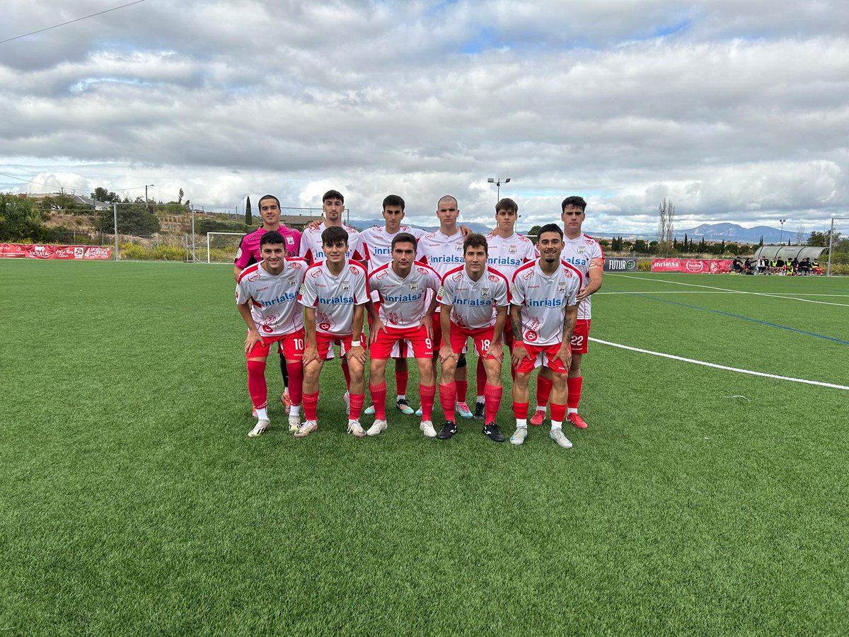 cdsanmarcial's tweet photo. 💥 Victoria con épica en el CM Ángel de Vicente 💥

Tras una primera parte complicada en la que el Autol se adelantó 0-2, el equipo no bajó los brazos y firmó una remontada espectacular. 🔴⚪️

El gol de George en el 93’ desató la locura y nos permite sumar de +3. https://t.co/W1YidLZykx