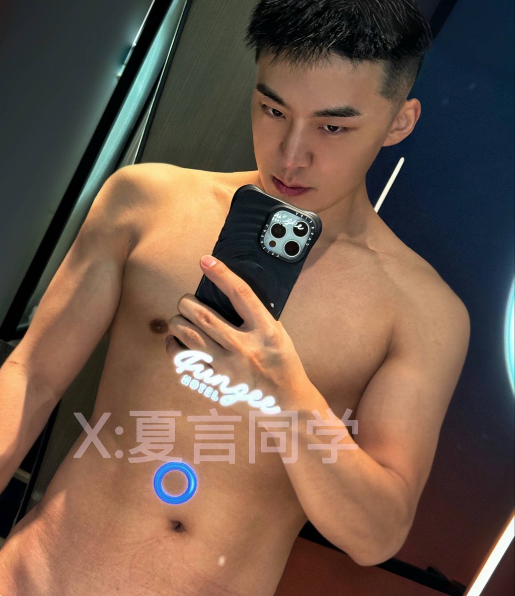 XiayanBtm's tweet photo. 🤔最近得好好练一练了 https://t.co/qDqptEbnZH