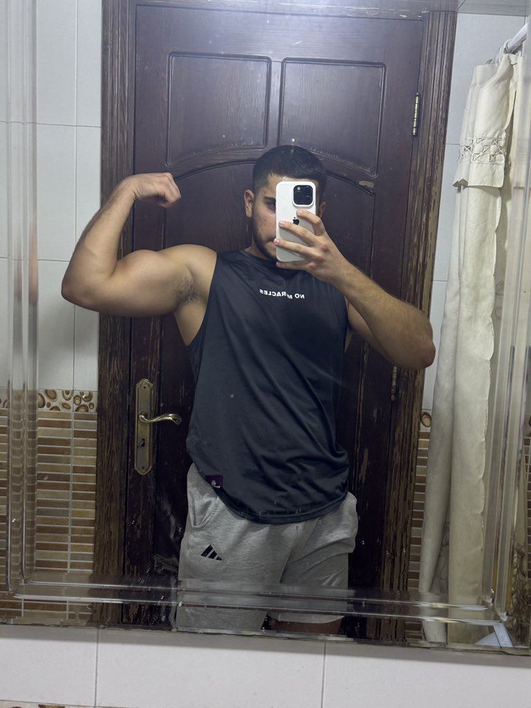 itzjoee4's tweet image. Today we celebrate big biceps’ Sunday