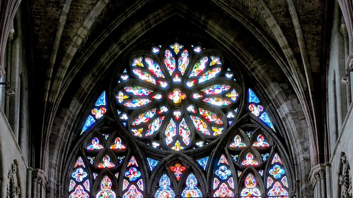 We are looking forward to our next concert on Saturday 15th November in St. John's Church, Southdown. Our programme explores Romantic music for double choir, much of it meditating on grief and loss while reaching defiantly toward the divine. leasingers.co.uk/concerts-event…