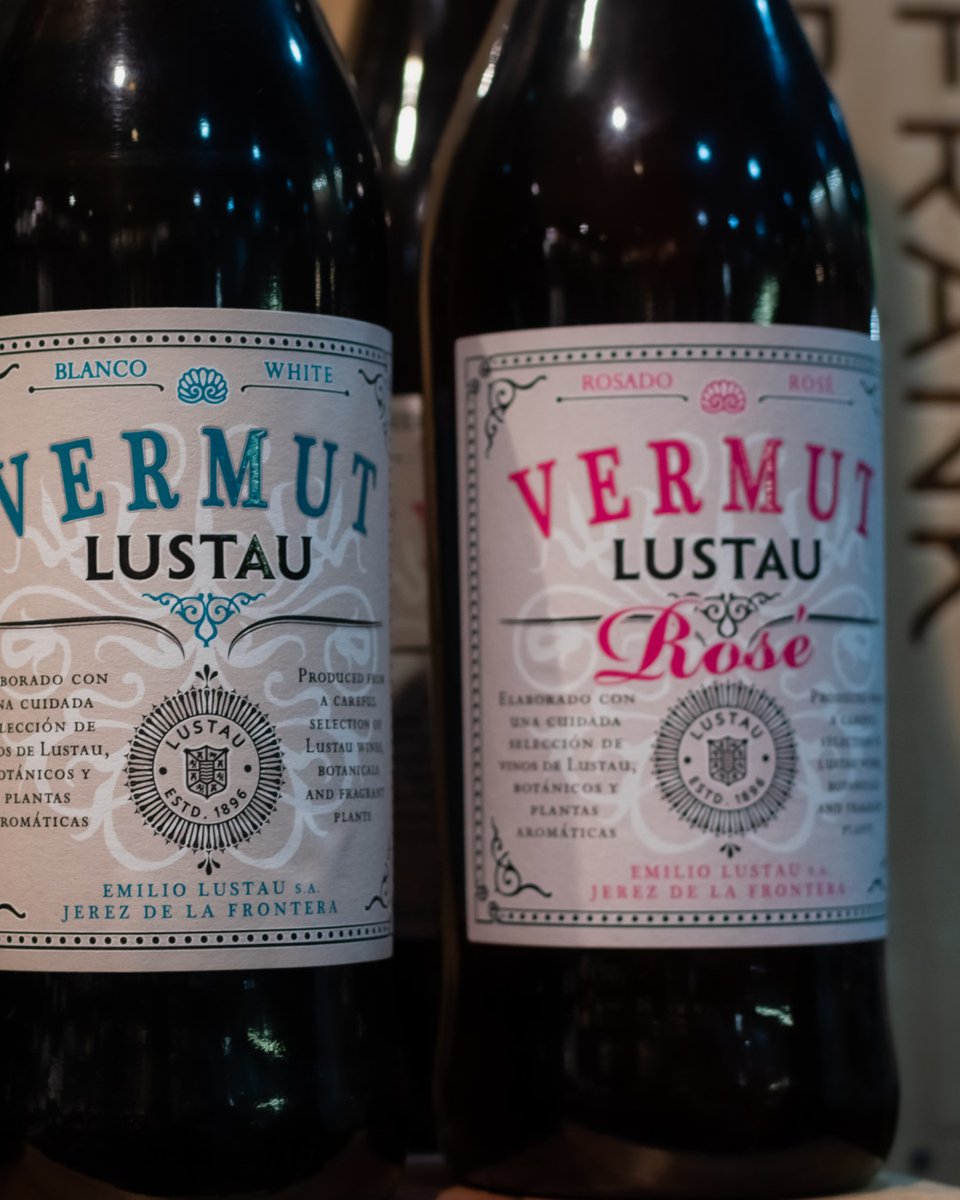 EspanaEnLatam's tweet image. Vermut y un trozo de tortilla. En Jerez de la Frontera, las mañanas son para brindar despacio 🥂, saborear bocados calientes 🍳 y compartir charlas sinceras. ¿La tortilla? Un clásico dorado que une a todos.

#VisitaEspaña #ThinkYouKnowSpain #GastronomíaDeEspaña #Andalucía #Cádiz