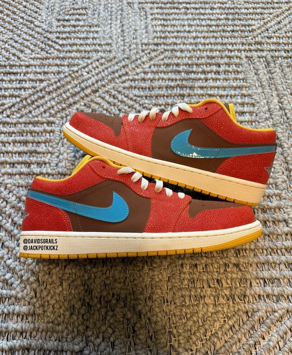 MrUnloved1s's tweet photo. #samplesundays
📸 davidsgrails
•
The Air Jordan 1 Low “Baltimore Crab” Samples for Carmelo Anthony
•
A few weeks back Melo was inducted into the Hall of Fame, and I took the opportunity to post some of the Nods to him from JB. One of those pairs was an AJ1 inspired by his hometown. Here’s a look at the samples of that particular pair.