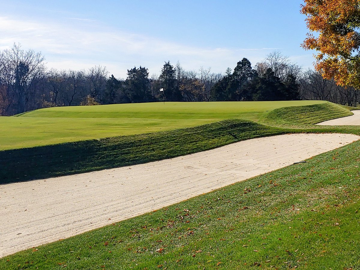 Camargo GC, Cincinnati, OH.
Top 100 Classic design with beautiful 007XL greens.