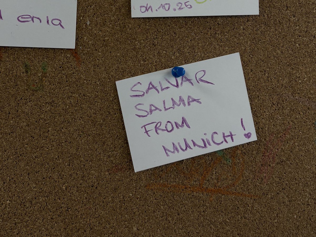 macarronus's tweet image. en el five guys de múnich🙂‍↕️🙂‍↕️🙂‍↕️