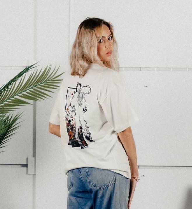 gabrieldufeu's tweet image. La collection de vêtements en collab avec Sunday studio c’est totalement out les boss, allez voir ça !!!