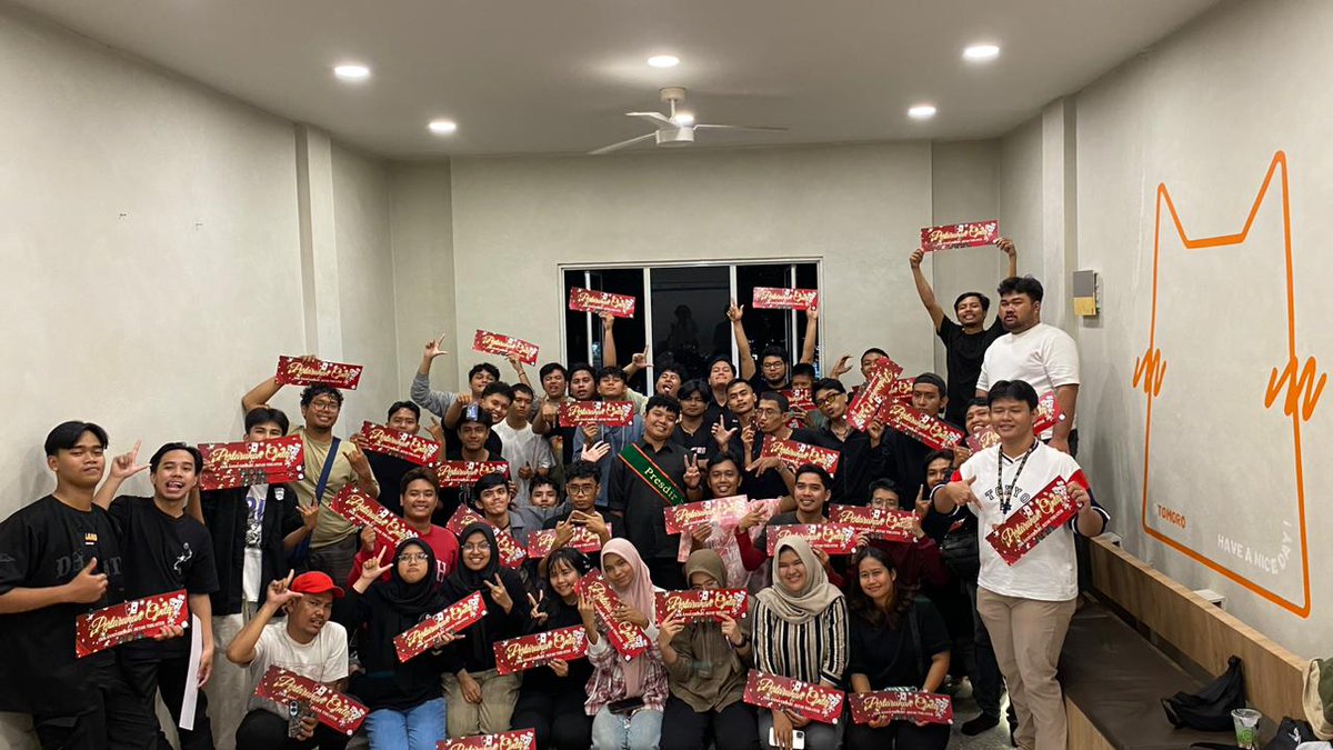 Together48_'s tweet photo. Terimakasih Sudah hadir dan meramaikan Nobar Shonichi Setlist Original Jkt48 Di pekanbaru💜🤍 https://t.co/iZIAomgEse