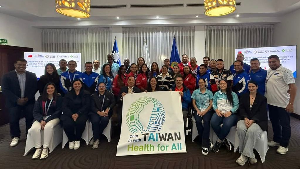 Taiwan_Sica's tweet photo. En el marco de los IX Juegos Deportivos Estudiantiles Centroamericanos en #CostaRica, acompañamos el acto de lanzamiento de las capacitaciones en promoción de la salud física y psicoemocional en la gestión de deportes adaptados, dirigidas a Comisionados Técnicos del #CODICADER. https://t.co/IFUR95fx92