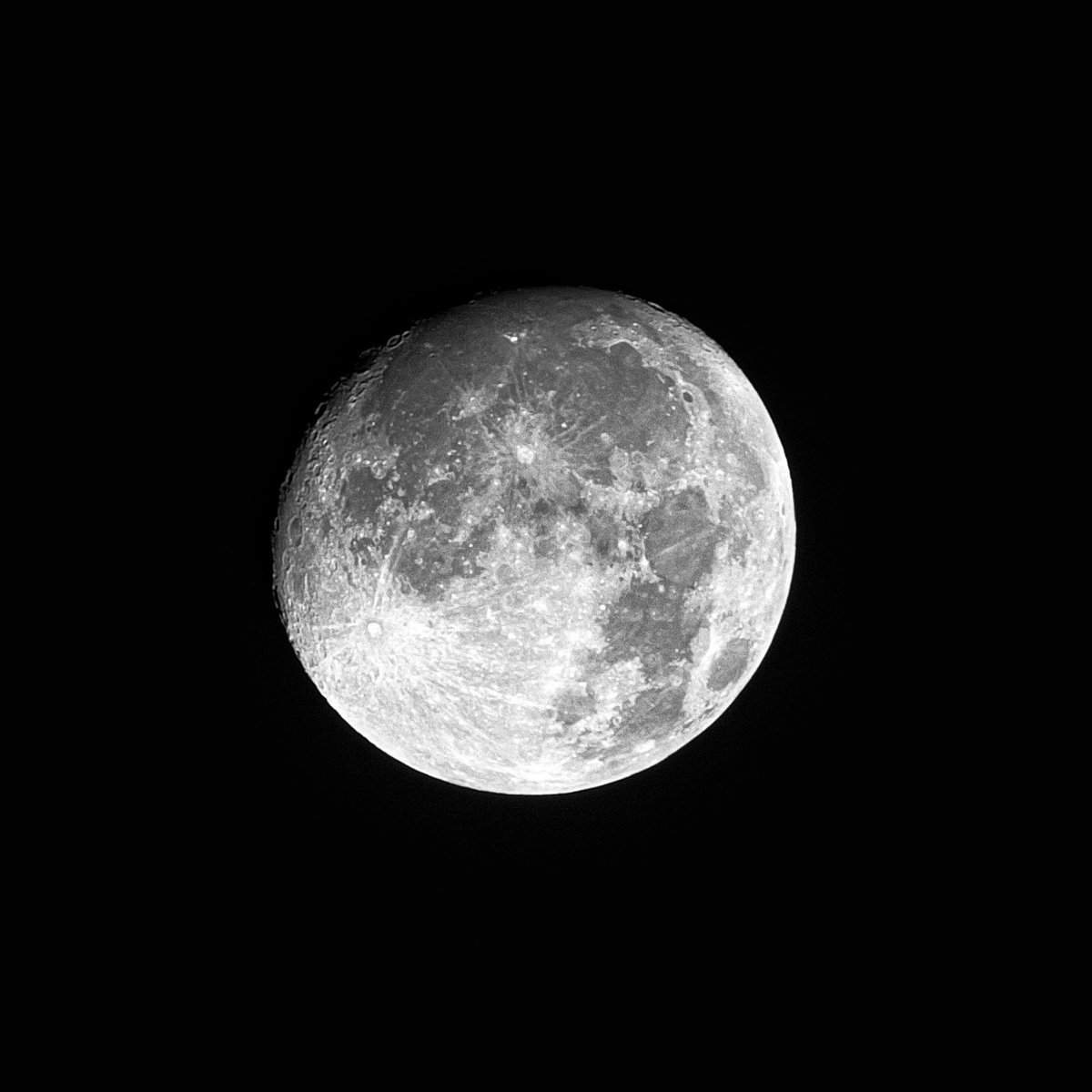 The clearest pic of the moon i have ever taken