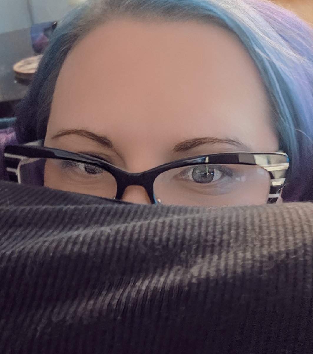 VexTheSunEater's tweet image. Does this count as half cover?